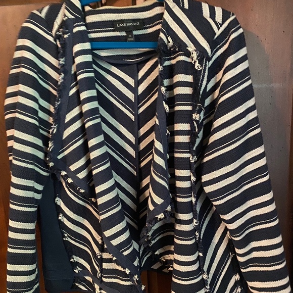 Flattering versatile Lane Bryant Navy blazer jacket 16 - Picture 1 of 4